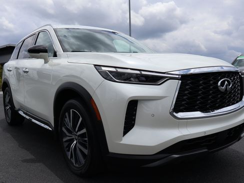 Used 2025 INFINITI QX60 Sensory w/ Vision Package AWD/4WD image 6