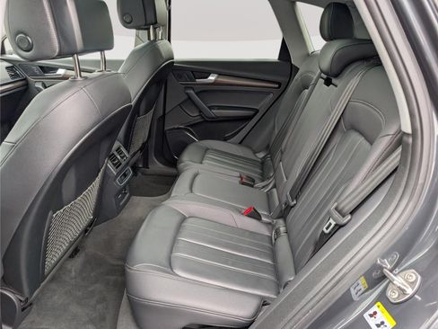 Used 2023 Audi Q5 2.0T Premium w/ Convenience Package AWD/4WD image 15