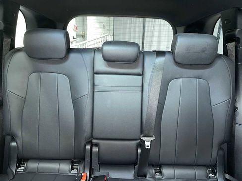 Used 2021 Mercedes-Benz GLB 250 4MATIC image 22