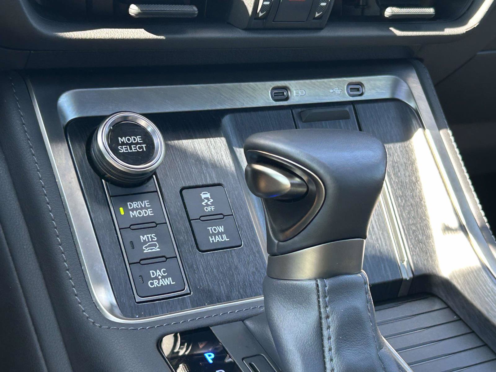 Used 2024 Lexus GX 550 AWD/4WD image 27