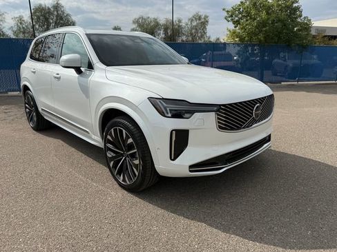 New 2026 Volvo XC90 B6 Plus w/ Protection Package Premier image 8