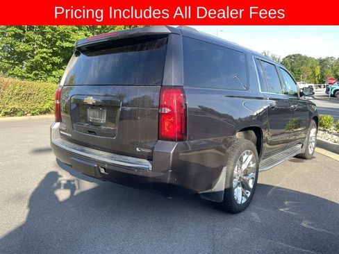 Used 2017 Chevrolet Suburban Premier AWD/4WD image 11