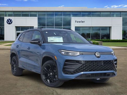 New 2026 Volkswagen Tiguan SE R-Line image 1