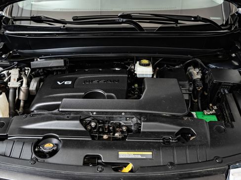 Used 2018 Nissan Pathfinder SL FWD image 45