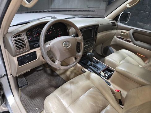 Used 2002 Toyota Land Cruiser image 83