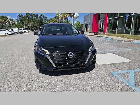 Used 2025 Nissan Altima 2.5 S image 18