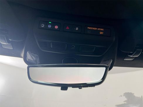 Used 2023 Chevrolet Corvette Stingray Premium Conv w/ Z51 Performance Package image 13