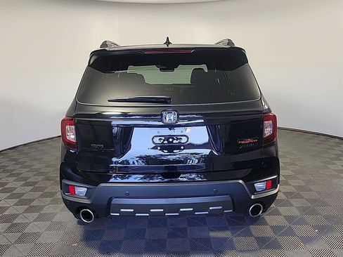 Certified 2024 Honda Passport TrailSport image 5