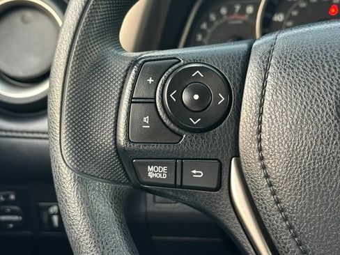 Used 2013 Toyota RAV4 XLE AWD/4WD image 38