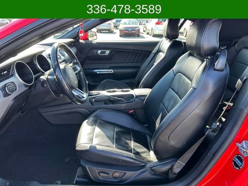 Used 2021 Ford Mustang Premium image 9