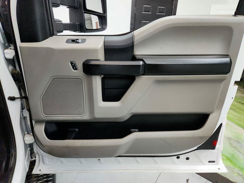 Used 2018 Ford F350 XL AWD/4WD image 23