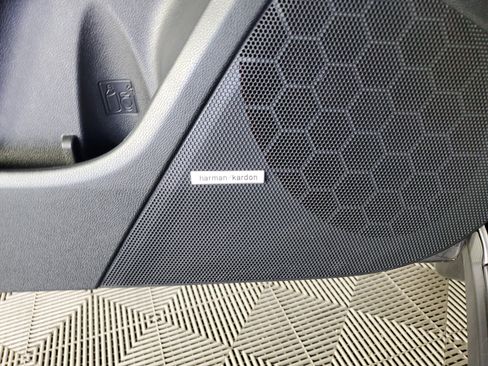 Used 2025 Subaru Crosstrek 2.5i Wilderness w/ Wilderness Package image 30