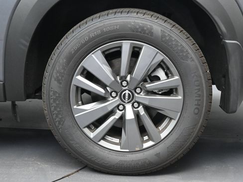 Certified 2025 Nissan Pathfinder SV FWD image 21