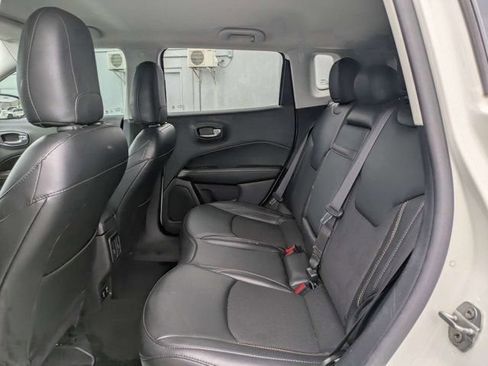 Certified 2019 Jeep Compass Latitude w/ Popular Equipment Group AWD/4WD image 13