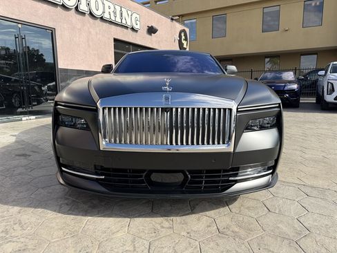 Used 2024 Rolls-Royce Spectre AWD/4WD image 3