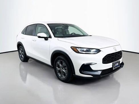 New 2026 Honda HR-V LX image 1