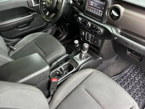 Used 2020 Jeep Gladiator Sport w/ Quick Order Package 24S image 11