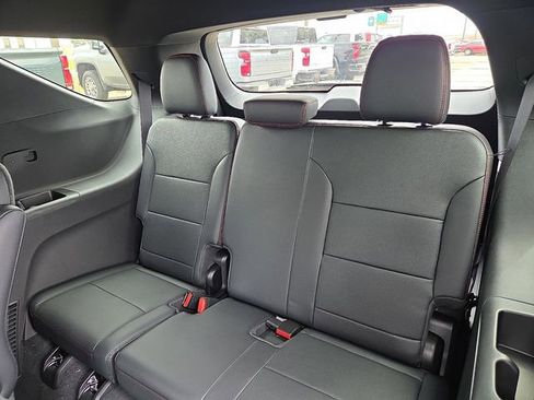 New 2026 Chevrolet Traverse RS w/ LPO, Floor Liner Package FWD image 8