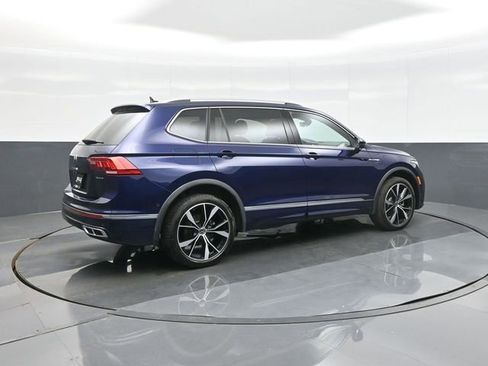 Used 2024 Volkswagen Tiguan SEL R-Line w/ MDO Package, Two-Row AWD/4WD image 7