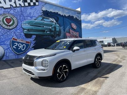 Used 2024 Mitsubishi Outlander SE