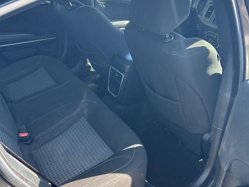 Used 2023 Dodge Charger SXT RWD image 11