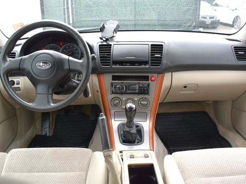 Used 2006 Subaru Outback 2.5i w/ Popular Equipment Group 1B AWD/4WD image 12