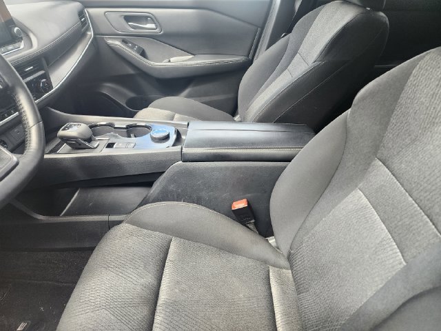 Used 2025 Nissan Rogue SV AWD/4WD image 5