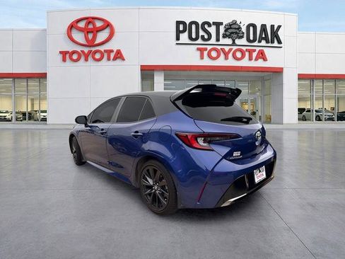 Used 2025 Toyota Corolla XSE FWD image 9