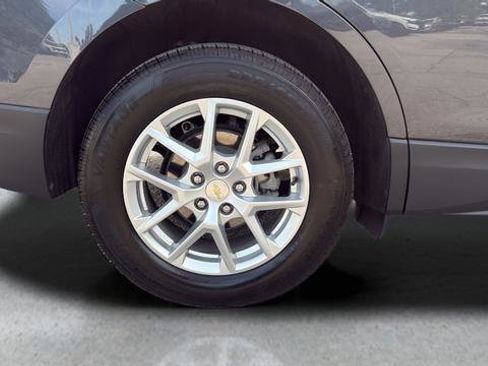 Used 2022 Chevrolet Equinox LS AWD/4WD image 35