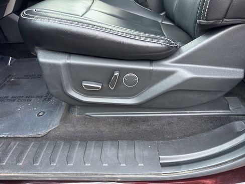 Used 2018 Ford F150 Lariat w/ Equipment Group 502A Luxury image 17