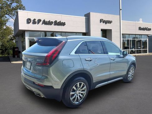 Used 2023 Cadillac XT4 Premium Luxury FWD image 2