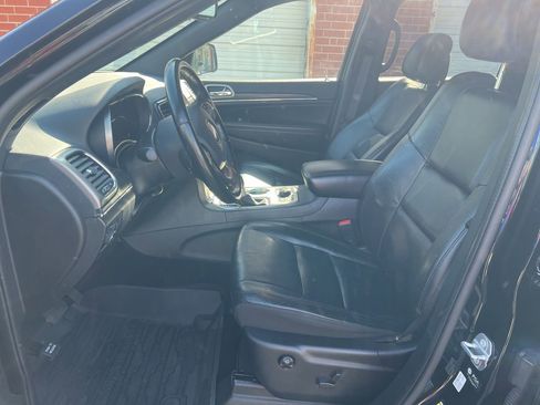 Used 2021 Jeep Grand Cherokee Limited AWD/4WD image 15