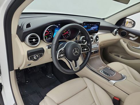 Used 2021 Mercedes-Benz GLC 300 image 9