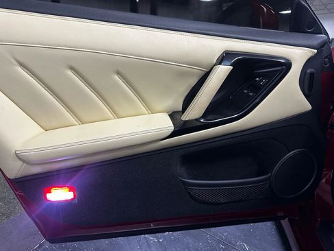 Used 2015 Nissan GT-R Premium image 12