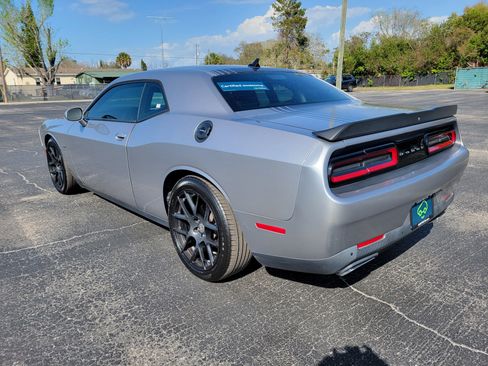 Used 2015 Dodge Challenger R/T Plus image 7