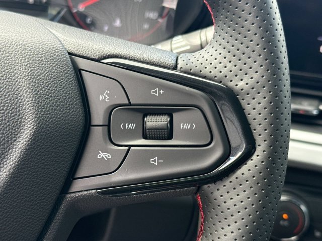 Used 2026 Chevrolet Trax RS w/ Driver Confidence Package FWD image 20