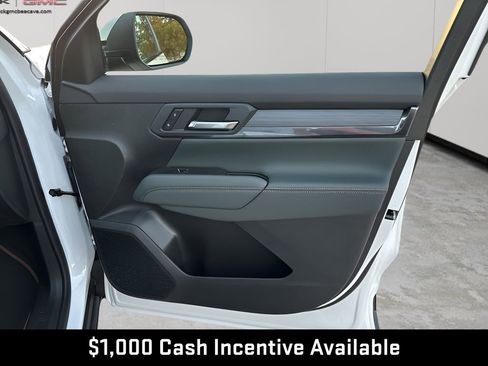 New 2026 GMC Terrain AT4 w/ Convenience Package III AWD/4WD image 13