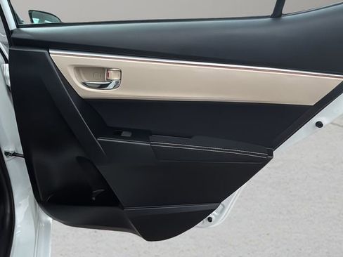 Used 2014 Toyota Corolla LE image 23