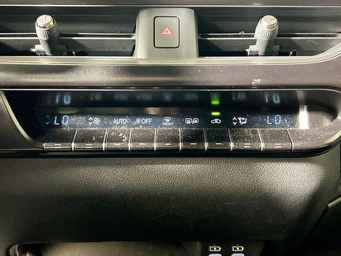 Used 2023 Lexus UX 250h FWD w/ Accessory Package (Z2) image 27