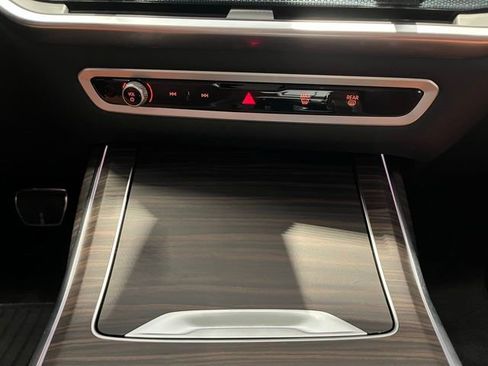 Used 2025 BMW X7 xDrive40i w/ Executive Package AWD/4WD image 52