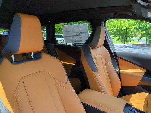 Used 2025 BMW X3 xDrive30i w/ Premium Package image 31