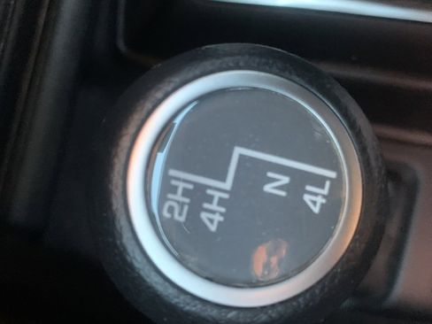 Used 2020 Jeep Wrangler Sport image 24