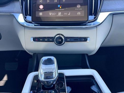 New 2026 Volvo XC90 B6 Ultra w/ Protection Package Premier AWD/4WD image 33
