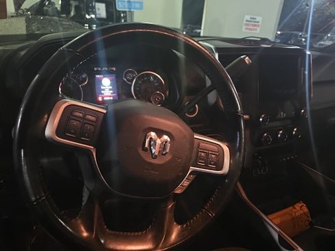 Used 2020 RAM 2500 Big Horn w/ Level 1 Equipment Group image 9