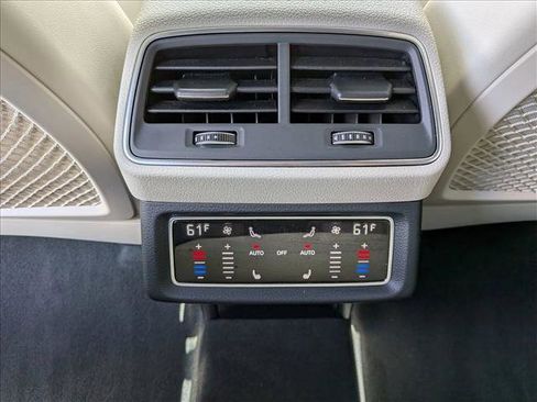 Used 2024 Audi Q8 e-tron Prestige image 18