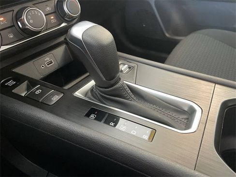 Used 2025 Nissan Kicks S image 26