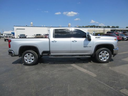 Certified 2022 Chevrolet Silverado 2500 LTZ w/ LTZ Plus Package AWD/4WD image 5