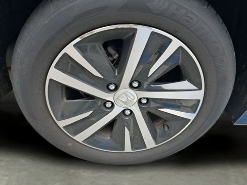 Used 2024 Honda Civic LX image 11