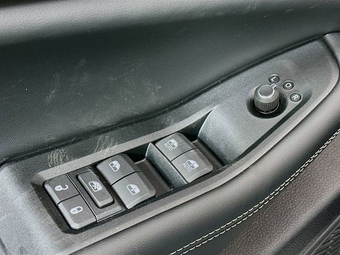 New 2025 Jeep Grand Cherokee L Limited w/ Black Appearance Package image 6