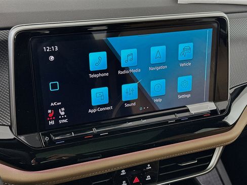 New 2026 Volkswagen Atlas Cross Sport SEL AWD/4WD image 15